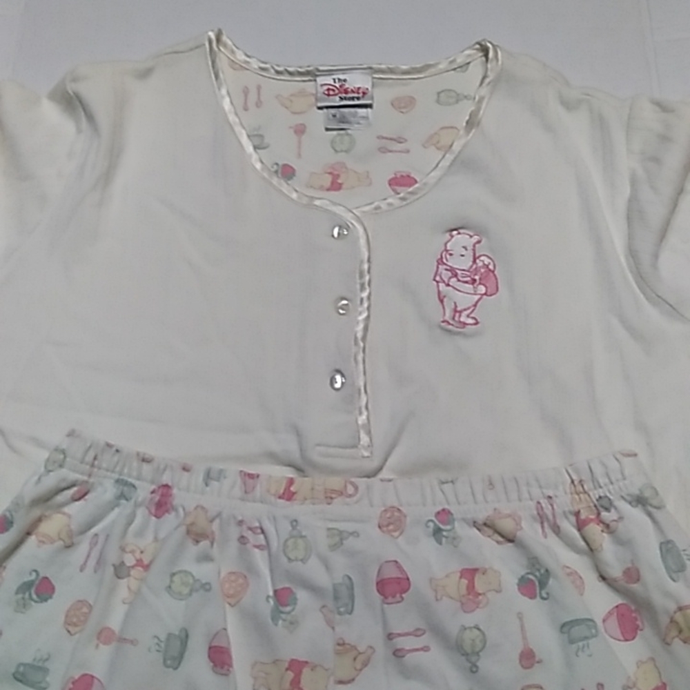 Winnie the Pooh Pajamas short sleeved 2 piece set